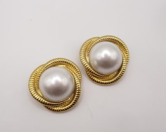 Vintage Pearl Shoe Clips , Round Gold Clip on Fashion Accessories  Foot Jewelry - 1980s