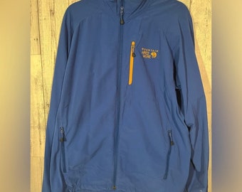 Mountain Hardwear blue zip jacket