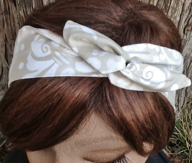 Wired Dolly Bow Wire  Headband  Tan-Gold and White Print   Rockabilly Hair Scarf - Bandana