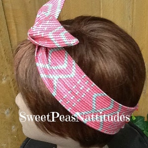 Wire Headband Dolly Bow Wired Pink and Grey Faux Sweater Patteren  Rockabilly  Hair Scarf - Bandana  Turban