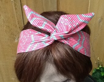 Wire Headband Dolly Bow Wired Pink and Grey Faux Sweater Patteren  Rockabilly  Hair Scarf - Bandana  Turban