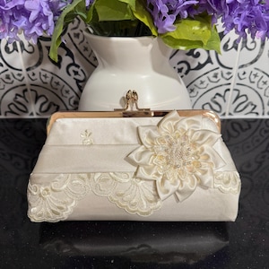 Repurposed Wedding Dress kisslock Clutch: transformed Heirloom into purse bag for bride