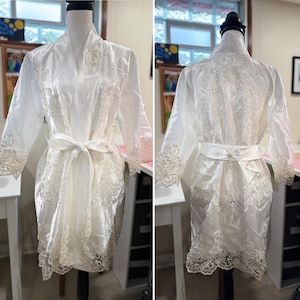 Repurpose Robe Bridal Wedding Robe: Repurposed Keepsake Made From Moms Gown - Etsy
