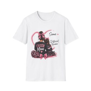 T-shirt « Même numéro différent » | Motif « Maman pom-pom girl », nœuds pour cheveux assortis