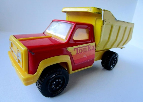 metal dump truck tonka