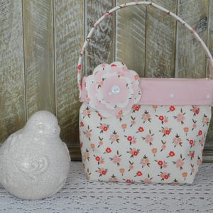 Porte-monnaie pour petite fille en tissu fleuri crème et rose
