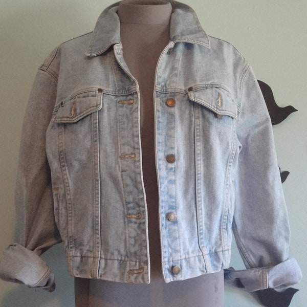 SALE Womens light denim Jean Jacket small 90s