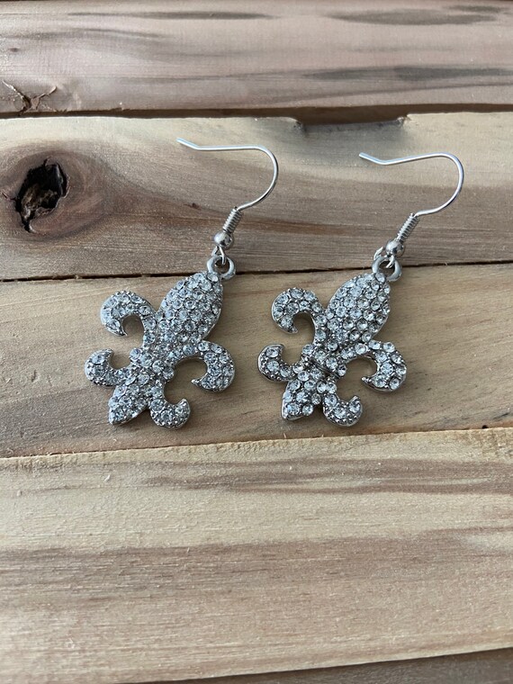 800 Niello Silver Fleur de Lis Clip on Earrings #0153