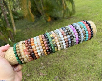 Handgemaakte armband met kristallen kralen, minimalistische stapelbare stijl, ideaal cadeau voor vrouwen en een charmant accessoire voor elke dag.