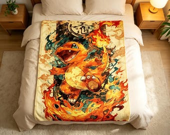 Könnte beinhalten: Eine rechteckige Fleecedecke mit einer lebendigen, stilisierten Illustration des orangefarbenen Feuer-Pokémon Glumanda, umgeben von wirbelnden Flammen und Rauch, mit japanischen Kanji-Schriftzeichen in einem kreisförmigen Emblem.