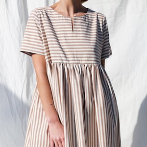 Striped organic cotton short sleeve midi dress / OFFON Clothing