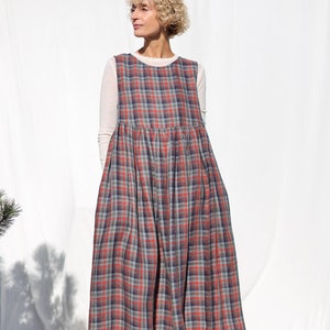 Vestido camisero de lino a cuadros sin mangas ESCOCIA • OFFON CLOTHING