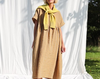 Oversized Leinenkleid SILVINA in Senfgelb und Ozeanblau gestreift • OFFON CLOTHING