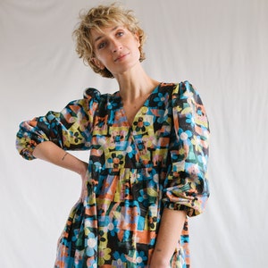 Ready to ship/Flowy overlapped V-neck puffy sleeve dress VITA FLORA • OFFON Clothing