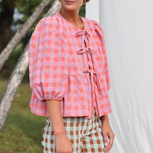 Seersucker checks puffy sleeves blouse with ties SUNNY • OFFON CLOTHING