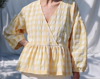 Seersucker checks V-neck puffy sleeve blouse CLARA • OFFON CLOTHING