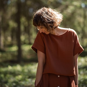 Linen Relaxed Fit Top / Redwood Short Sleeve Linen Blouse / Handmade by OFFON