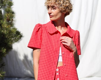 Peter Pan collar short sleeve blouse in glace cherry red seersucker checks • OFFON CLOTHING