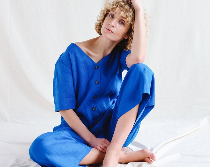 Loose linen V-neck jumpsuit in royal blue color / OFFON CLOTHING