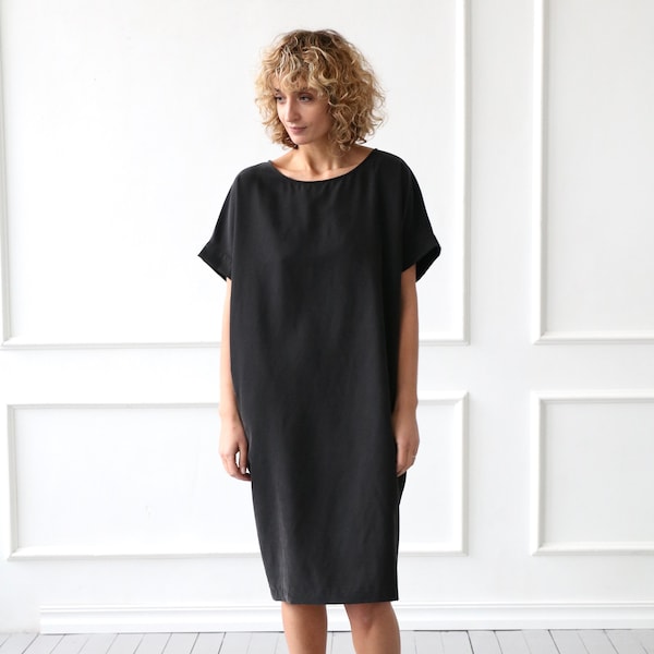 Cocoon style oversized fit dress / OFFON CLOTHING