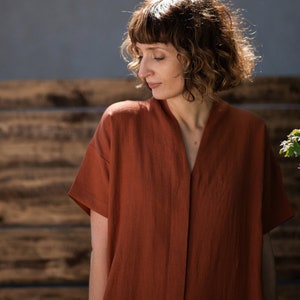 Linen jumpsuit with short sleeves in redwood/Handmade by OFFON CLOTHING