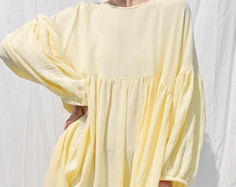 Oversized dubbelgaasjurk GRETA in vanillekleur • OFFON CLOTHING