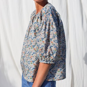 Button through floral blouse LIU OFFON CLOTHING image 3