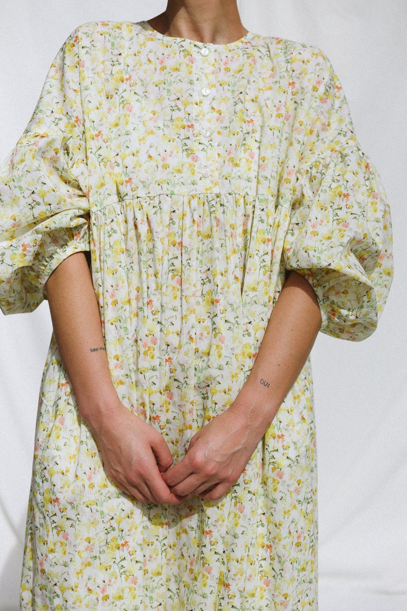 Oversized voluminous sleeves floral print silky cotton dress GRETA OFFON CLOTHING zdjęcie 1