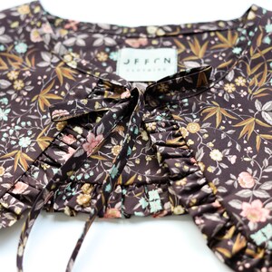 Detached collar made in a floral Piccadilly poplin OFFON CLOTHING image 5