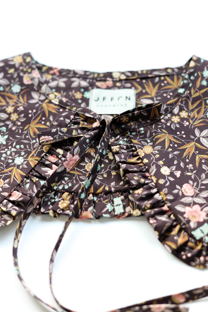 Detached collar made in a floral Piccadilly poplin OFFON CLOTHING image 5