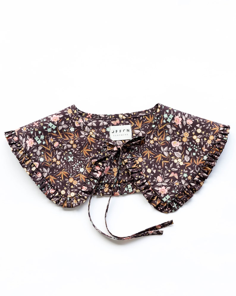 Detached collar made in a floral Piccadilly poplin OFFON CLOTHING image 4