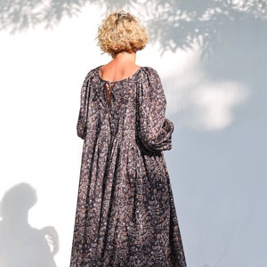 Reversible oversized vintage chain print dress FOREVER HEIRLOOM OFFON Clothing image 4
