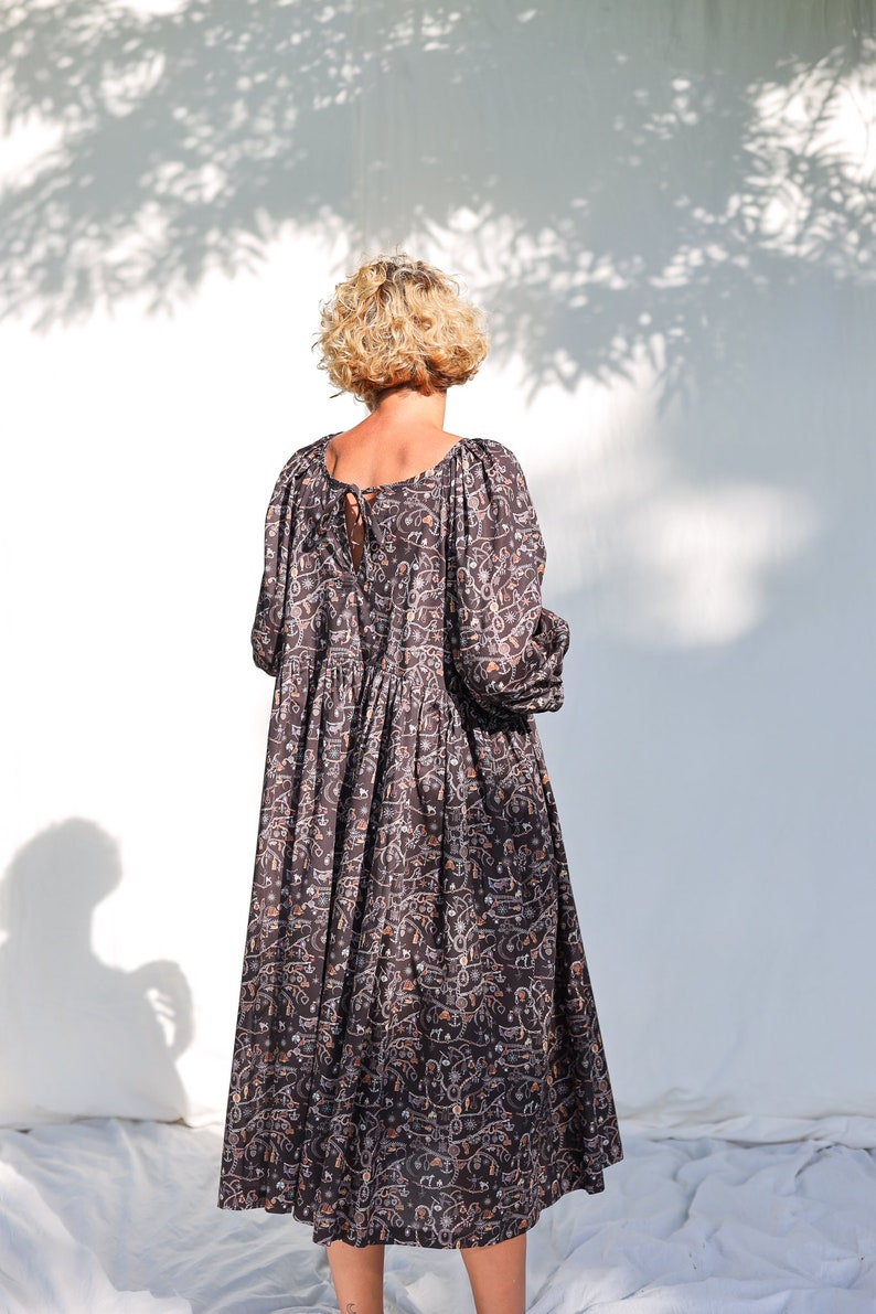 Reversible oversized vintage chain print dress FOREVER HEIRLOOM OFFON Clothing image 4