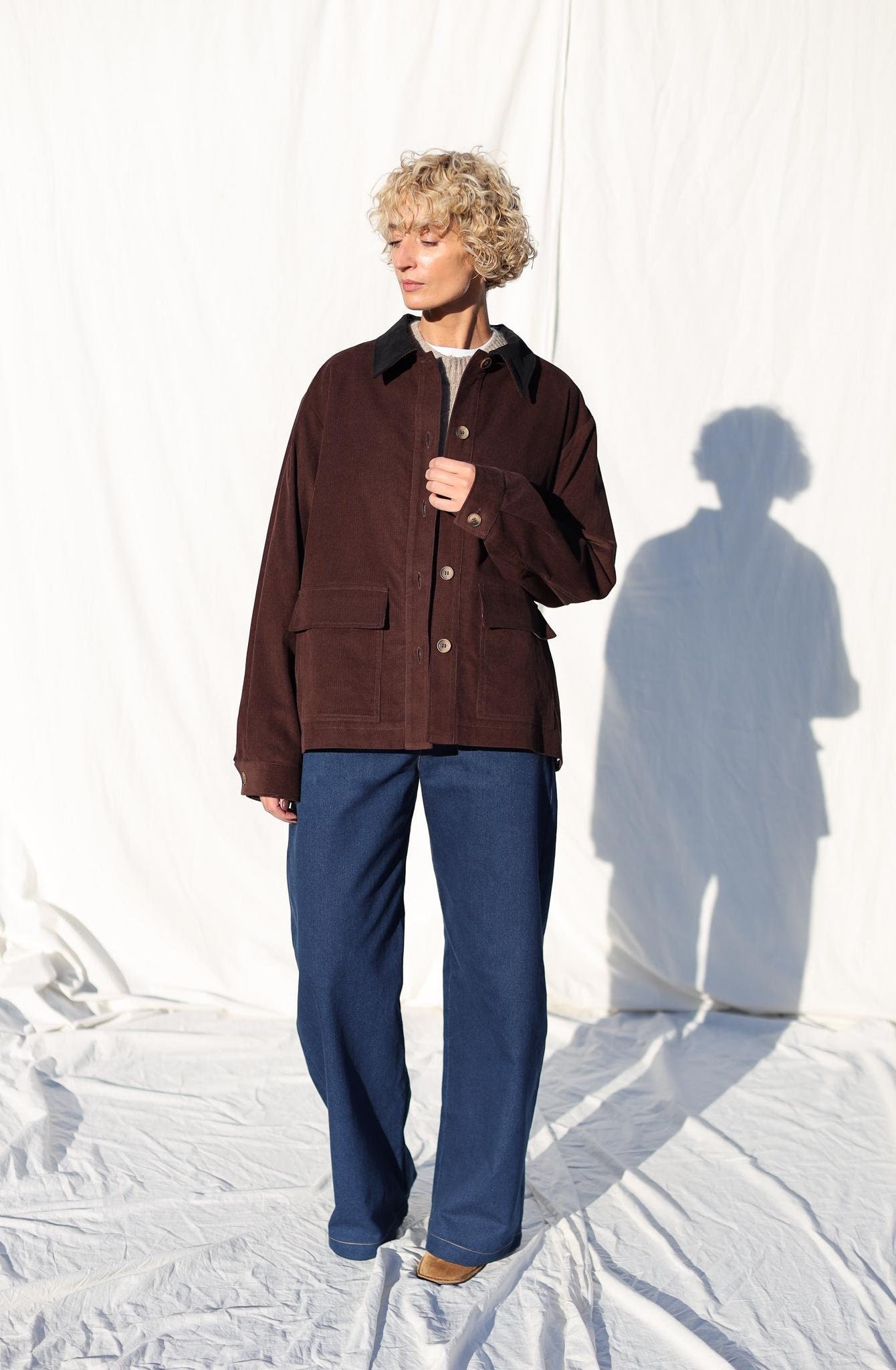 Gender Neutral Braune Needlecord Barn Jacke - Neuer Stil
