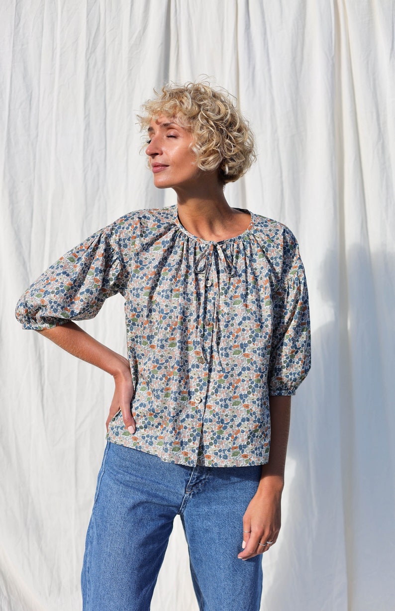 Button through floral blouse LIU OFFON CLOTHING image 2