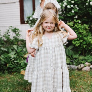 Linen mommy and me checkered dress / OFFON CLOTHING image 8