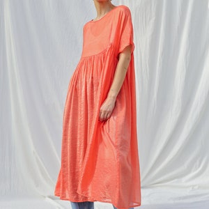 Coral viscose organza oversized dress SILVINA OFFON CLOTHING zdjęcie 8