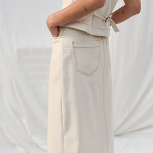 Falda lápiz con puntadas en contraste de algodón y lona natural OFFON CLOTHING imagen 3
