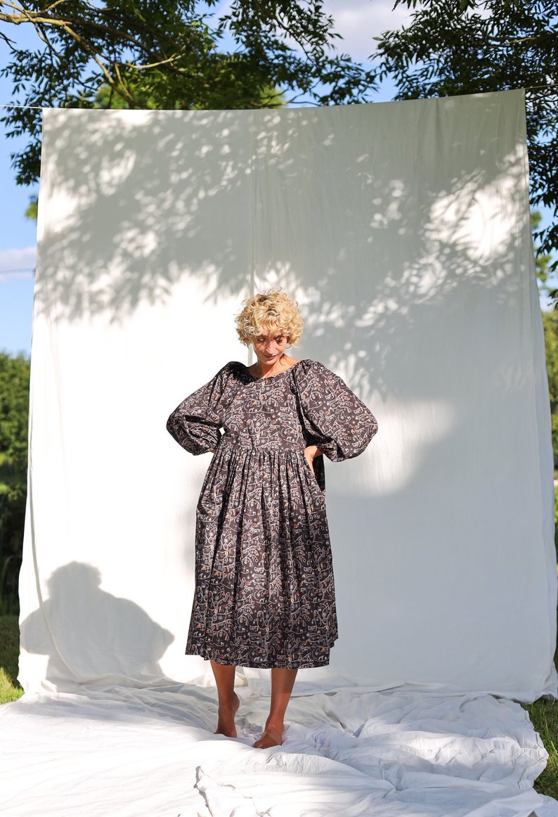 Reversible oversized vintage chain print dress FOREVER HEIRLOOM OFFON Clothing image 1