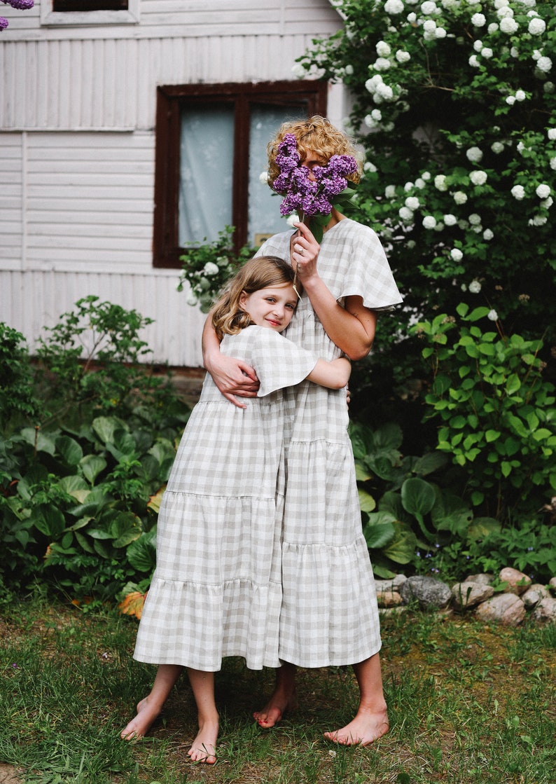 Linen mommy and me checkered dress / OFFON CLOTHING image 3