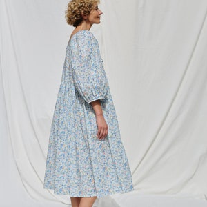 Robe d'été oversize réversible à imprimé floral INKY FIELDS OFFON image 3