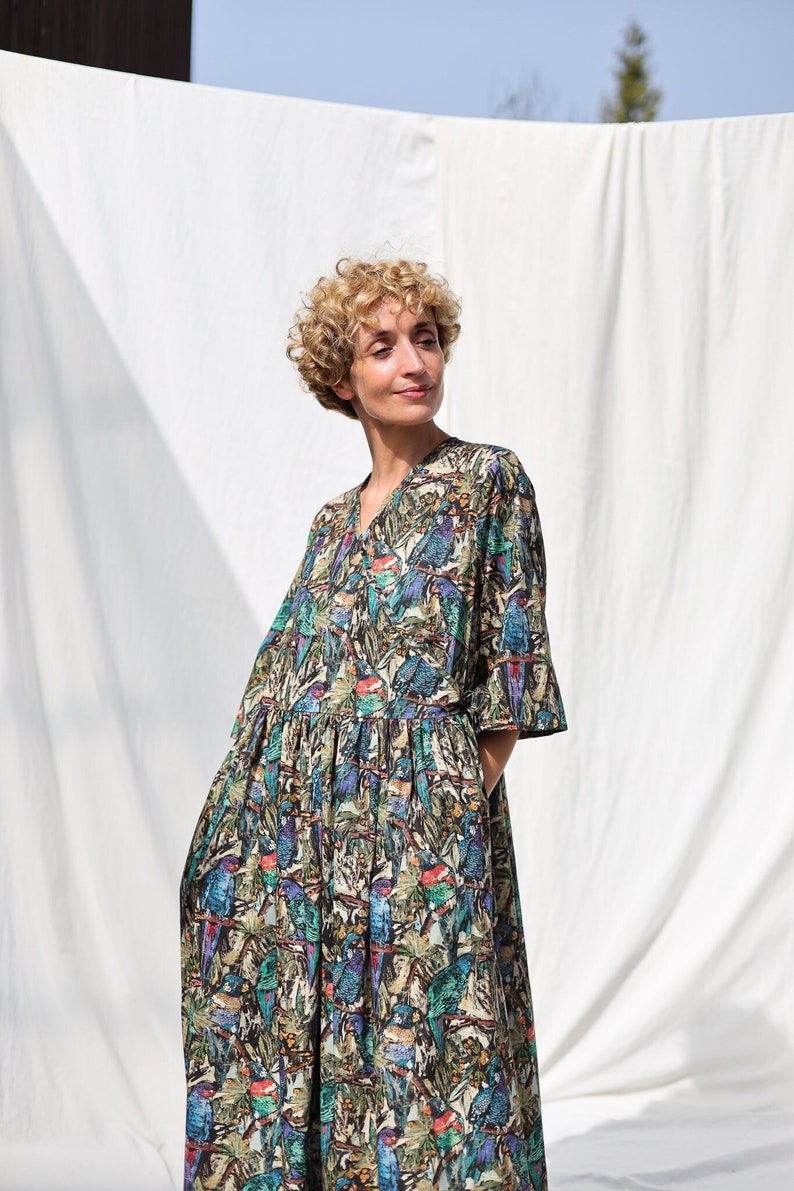 Loose wrap dress in exclusive print SONNY JAMES / OFFON Clothing zdjęcie 1