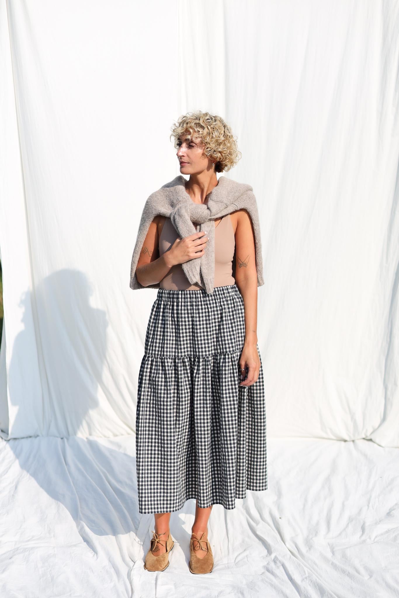 【BAON】Hebit Seersucker Check Frill Long Skirt Elasticated Waist Tiered Seersucker Gingham Skirt • OFFON