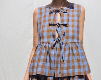 Linnen mouwloze linnen blouse – Bluebonnet geruite top met strikbandjes - handgemaakt door OFFON Clothing