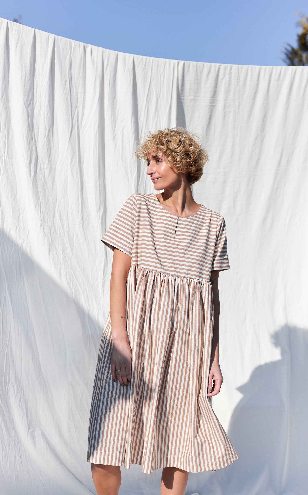 Striped Organic Cotton Short Sleeve Midi Dress / OFFON