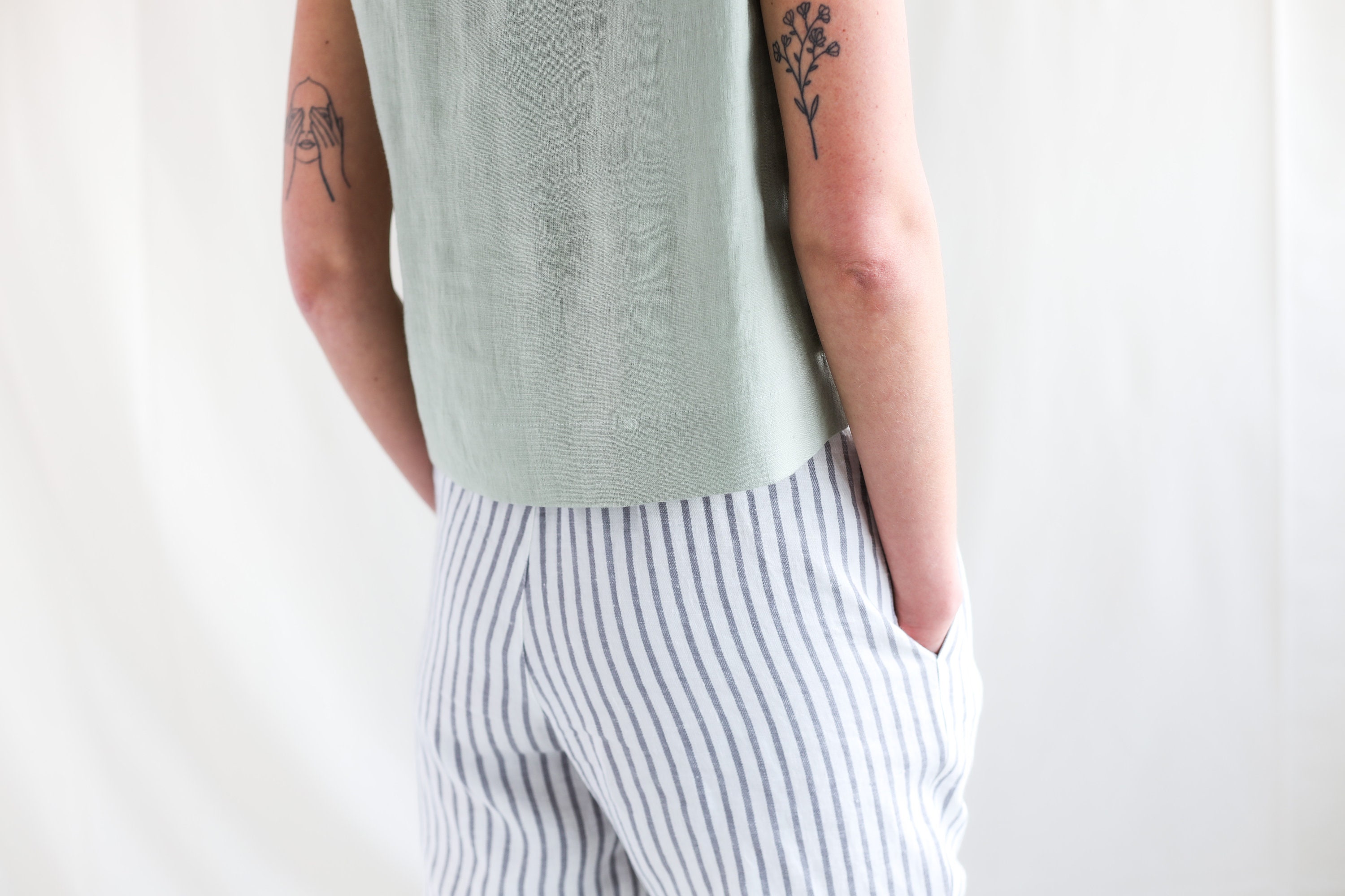 Scallop Hem Linen Blend Top