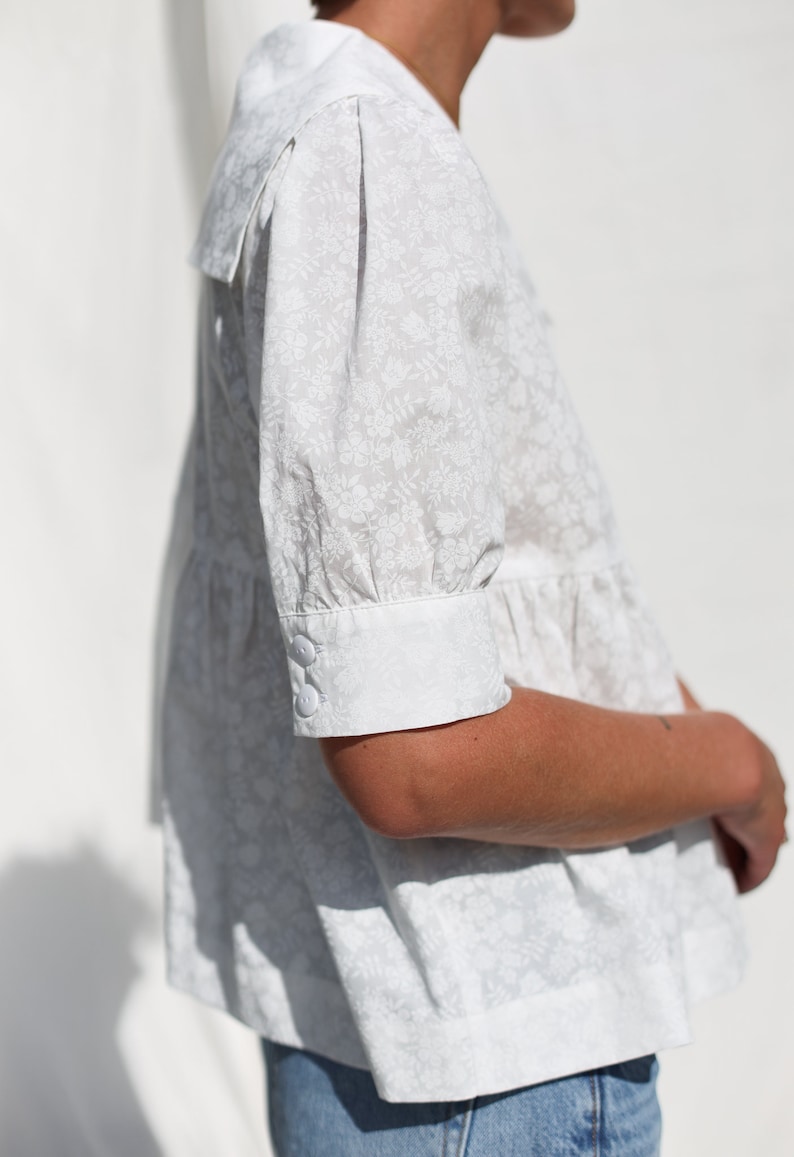 Blouse blanche à fleurs et col marin PALOMA OFFON CLOTHING image 8