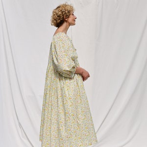 Reversible oversized floral print summer dress yellow INKY FIELDS OFFON Clothing zdjęcie 2