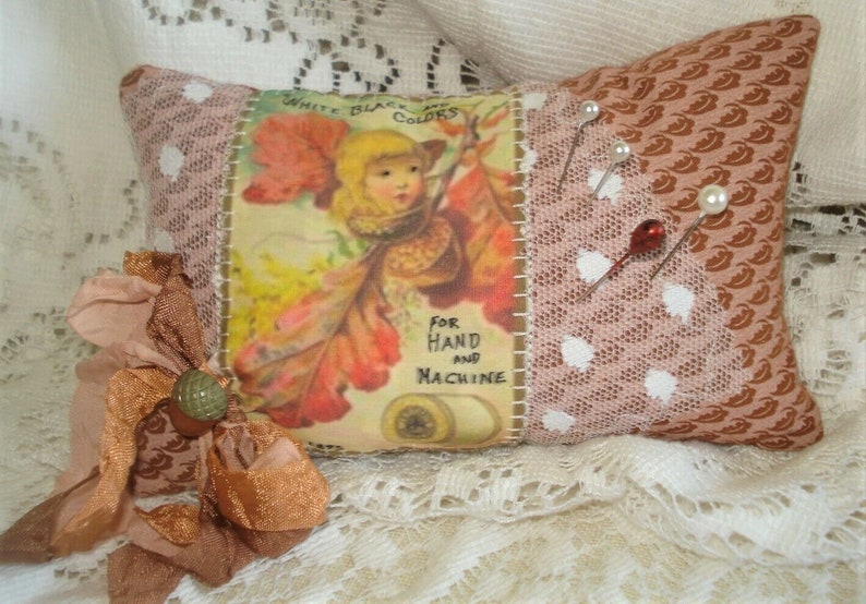 OOAK Handmade PINCUSHION Vtg Thread Advertising Image of Fall Leaves and Acorns