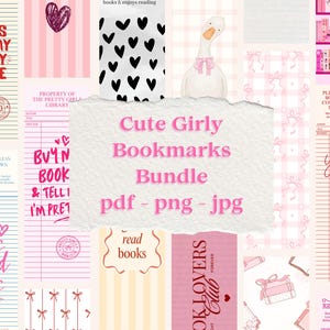 Puede incluir: Un paquete digital de marcapáginas imprimibles con varios diseños en rosa y blanco, incluyendo plantillas de fichas de biblioteca, una ilustración de un ganso blanco, patrones de corazones y textos como Books Are My Happy Place y Book Lovers Club.